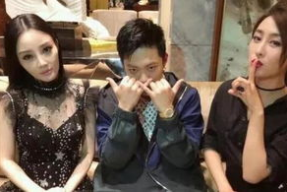 吃瓜娱乐圈双男,娱乐圈双生明星的甜蜜碰撞